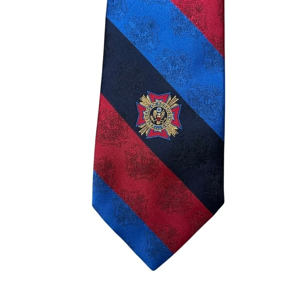 London 400 Cambridge Apparel VFW Veterans of Foreign Wars Striped Silk Blend Tie